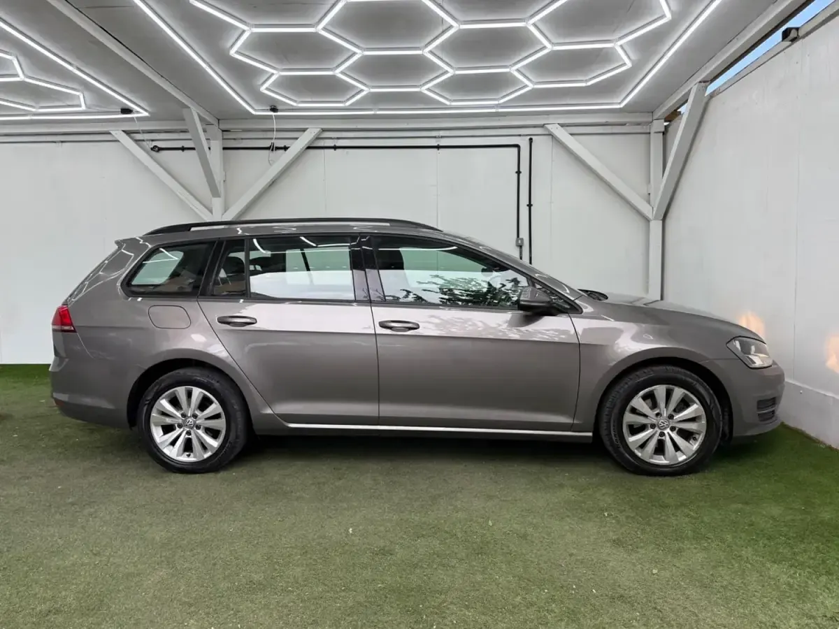 Używany VW Golf VII SE 110 KM (80 kW) 2015 Szary Kombi