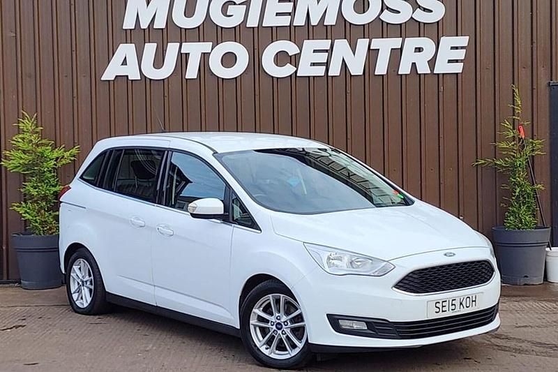 White Used 2015 Ford Grand C-Max Zetec MPV | £6,995 (Fair price) - Image 1/1