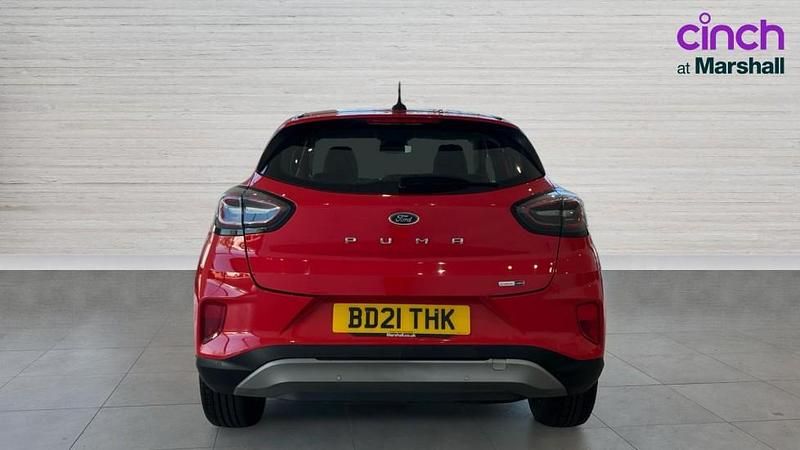 Usado Ford Puma Titanium 125 CV (91 kW) 2021 Rojo SUV