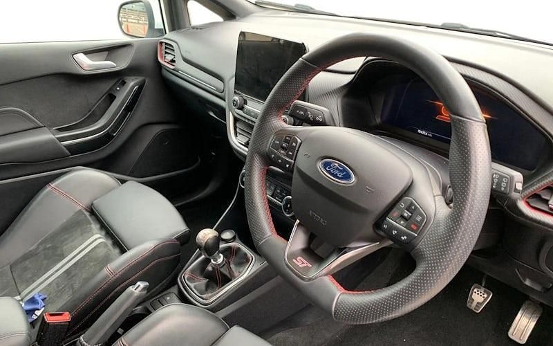 Used Ford Fiesta ST 200 HP (147 kW) 2023 White Hatchback