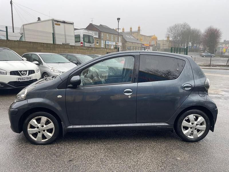 Used Toyota Aygo 2011 Grey Hatchback