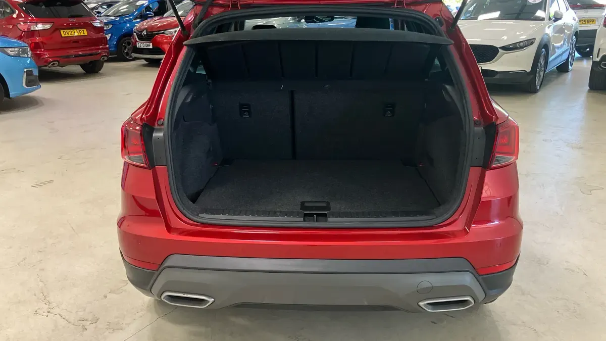 Used Seat Arona FR 110 HP (80 kW) 2023 Red SUV