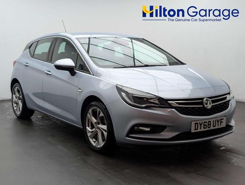 Used Vauxhall Astra SRi 200 HP (147 kW) 2019 Silver Hatchback