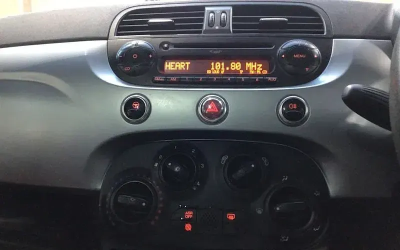 Used Fiat 500 S 69 HP (50 kW) 2015 White Hatchback