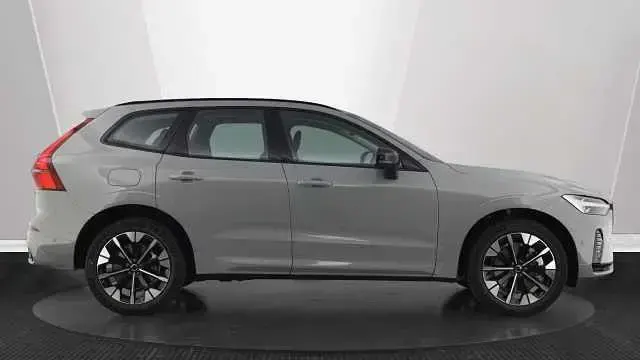 Used Volvo XC60 Plus 247 HP (181 kW) 2026 SUV