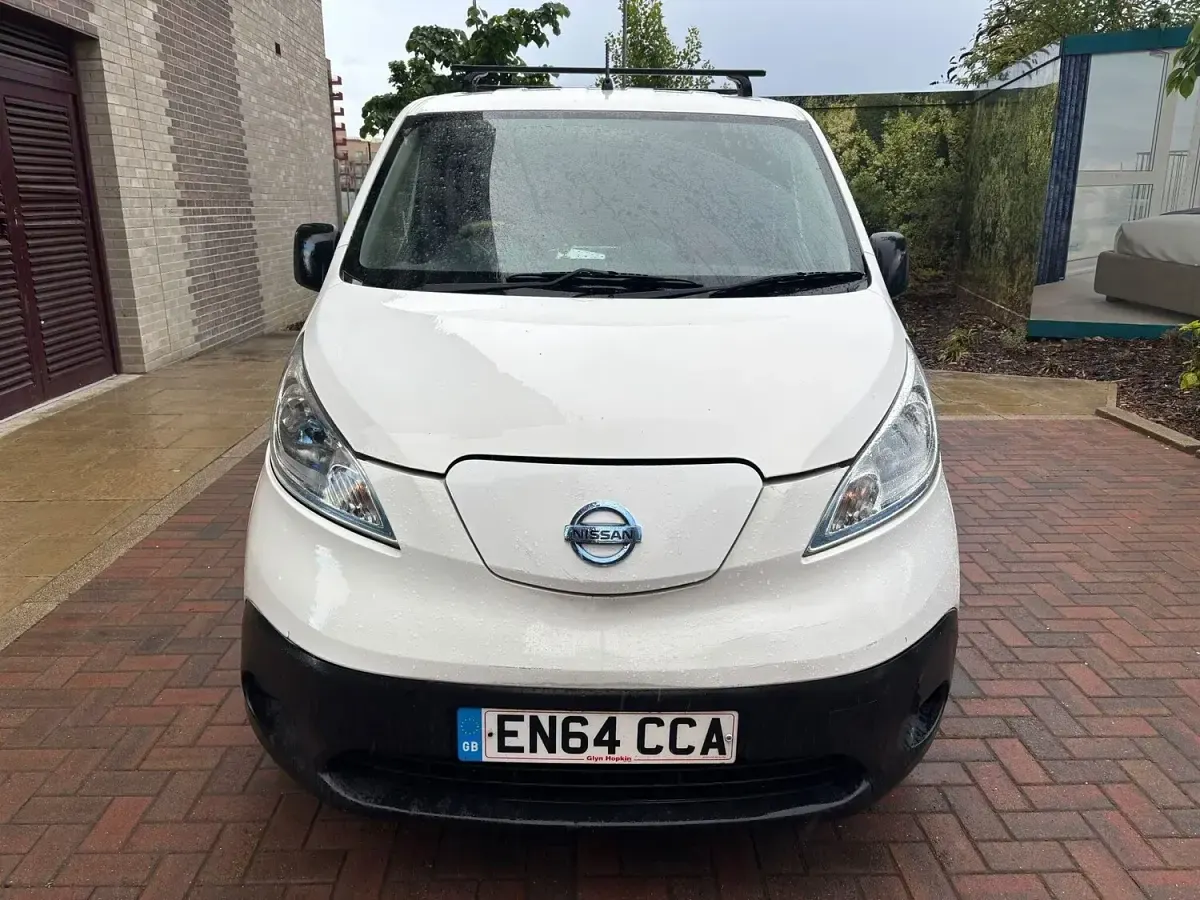 Used Nissan e-NV200 Acenta 24 kW (33 HP) 2015 White MPV