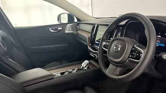 Used Volvo XC60 Ultimate 449 HP (330 kW) 2023 SUV