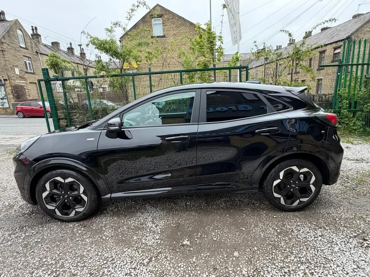 Usado Ford Puma ST-Line X 2024 Negro SUV