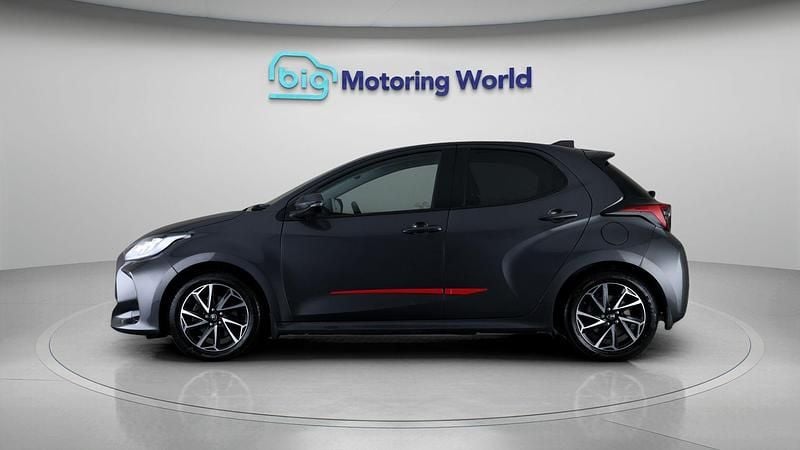 Used Toyota Yaris Hybrid Design 114 HP (83 kW) 2022