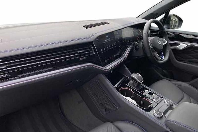 New VW Touareg R 462 HP (339 kW) 2025 Silicon grey SUV