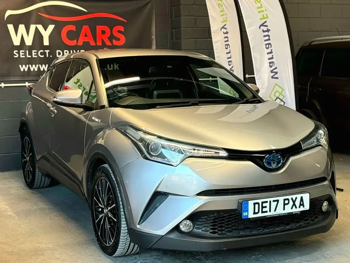 Used Toyota C-HR 122 HP (89 kW) 2017 Silver SUV