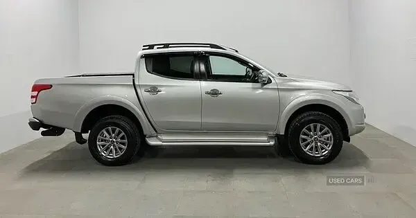 Used Mitsubishi L200 181 HP (133 kW) 2018 Silver Pickup