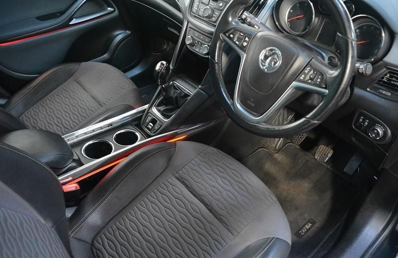 Used Vauxhall Zafira 165 HP (121 kW) 2014 Black MPV
