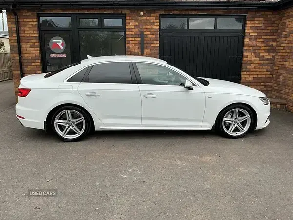 Used Audi A4 S-Line 190 HP (139 kW) 2017 White Sedan