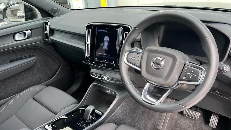 Used Volvo XC40 Plus 169 kW (231 HP) 2022 Black SUV