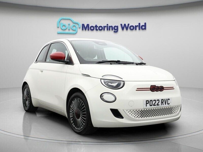 White Used 2022 Fiat 500e Red Hatchback | £10,700 (Super price) - Image 1/4