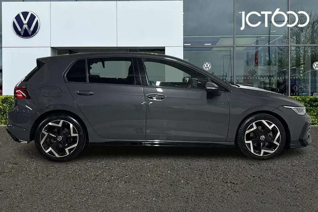 Used VW Golf VIII R-line 150 HP (110 kW) 2025 Grey Hatchback