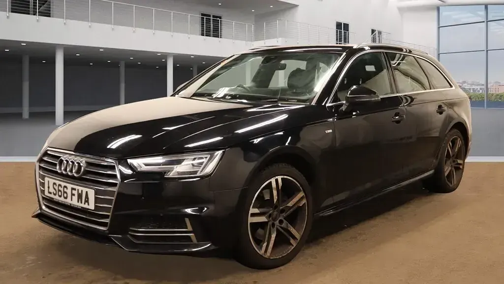 Used Audi A4 S-Line 252 HP (185 kW) 2016 Black Estate