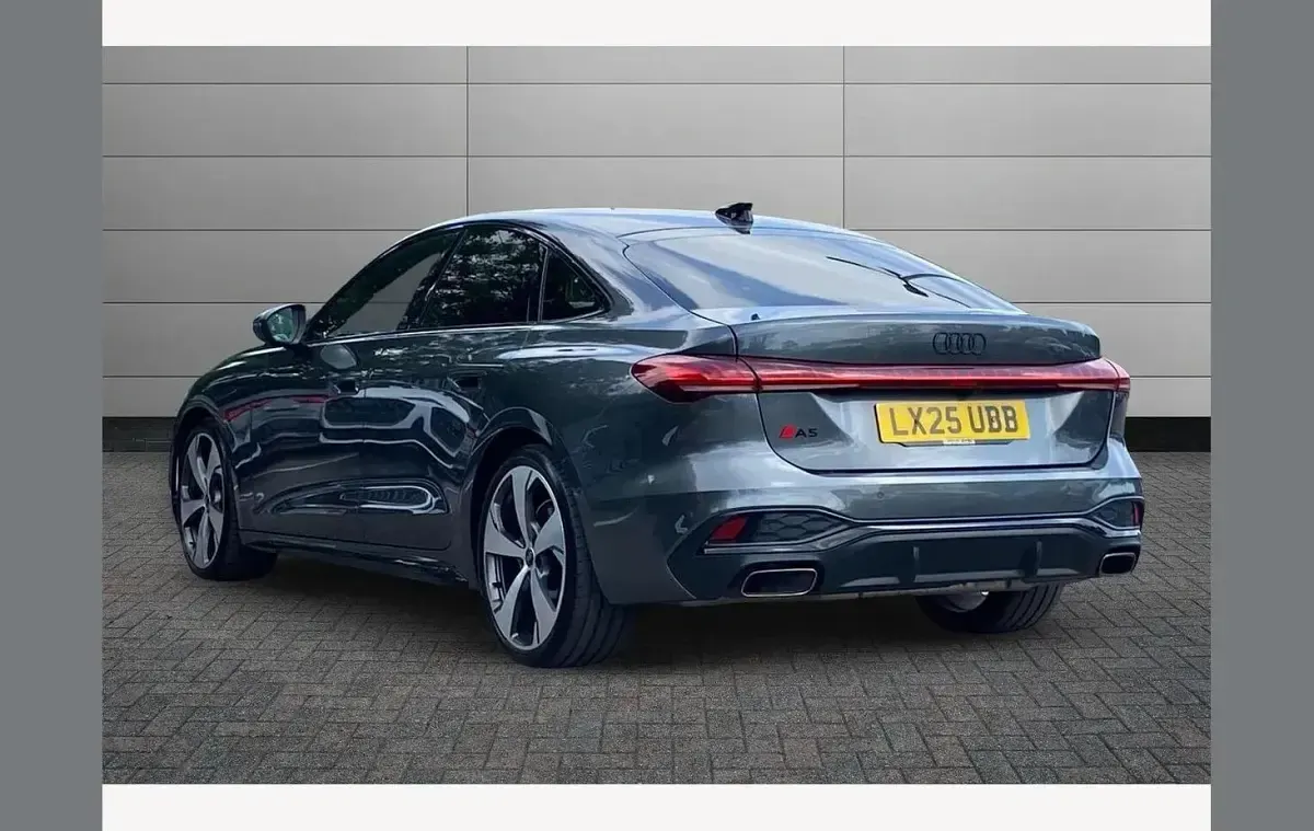 Used Audi A5 Advanced 204 HP (150 kW) 2025 Grey Sedan