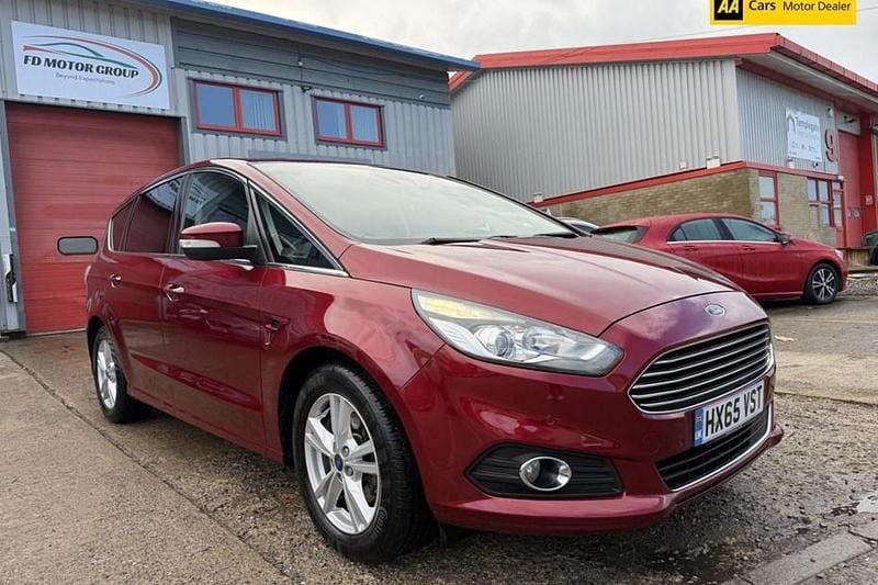 Used Ford S-MAX Titanium 160 HP (117 kW) 2015 MPV