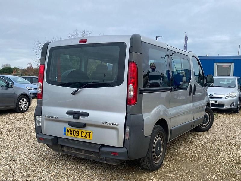 Used Vauxhall Vivaro 90 HP (66 kW) 2009 Silver MPV