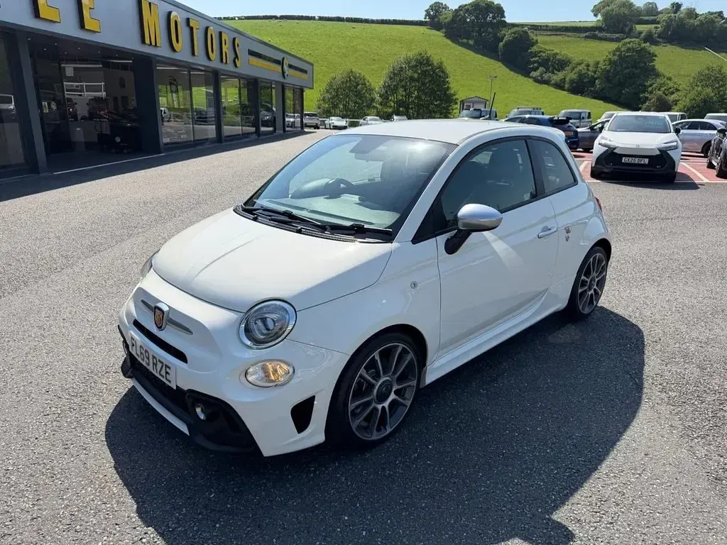 Used Abarth 595 Turismo 165 HP (121 kW) 2019 White Hatchback