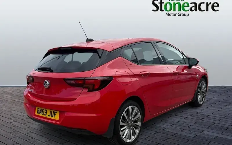 Used Vauxhall Astra SRi 145 HP (106 kW) 2020 Red Hatchback