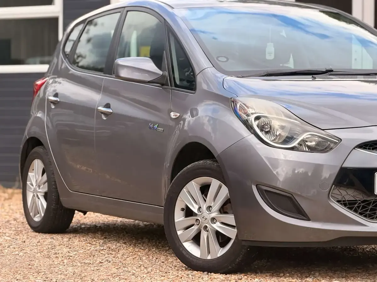 Used Hyundai ix20 Active 90 HP (66 kW) 2011 Grey Hatchback