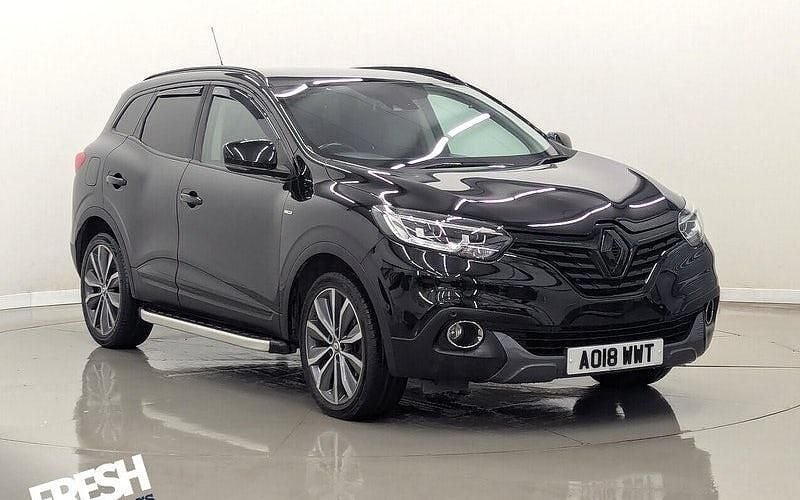 Black Used 2018 Renault Kadjar Signature S SUV | £7,790 (Good price) - Image 1/4