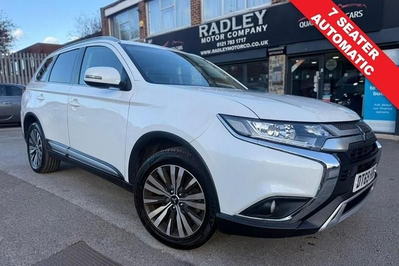 Used Mitsubishi Outlander 150 HP (110 kW) 2019 White SUV