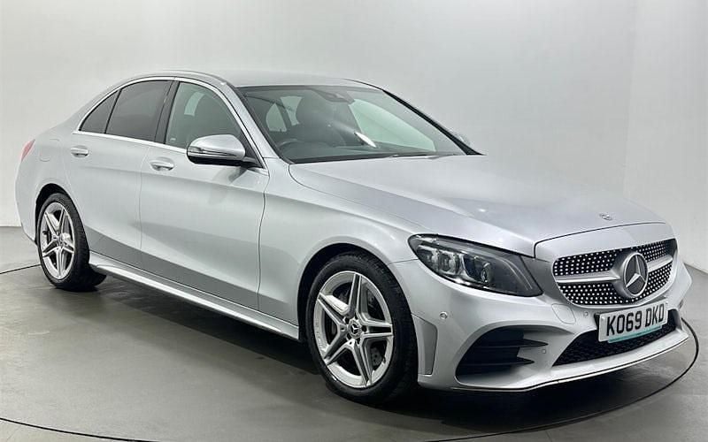 Usado Mercedes C300 AMG line 258 CV (189 kW) 2020 Berlina