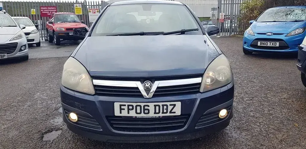 Used Vauxhall Astra Elite 121 HP (88 kW) 2006 Blue Hatchback