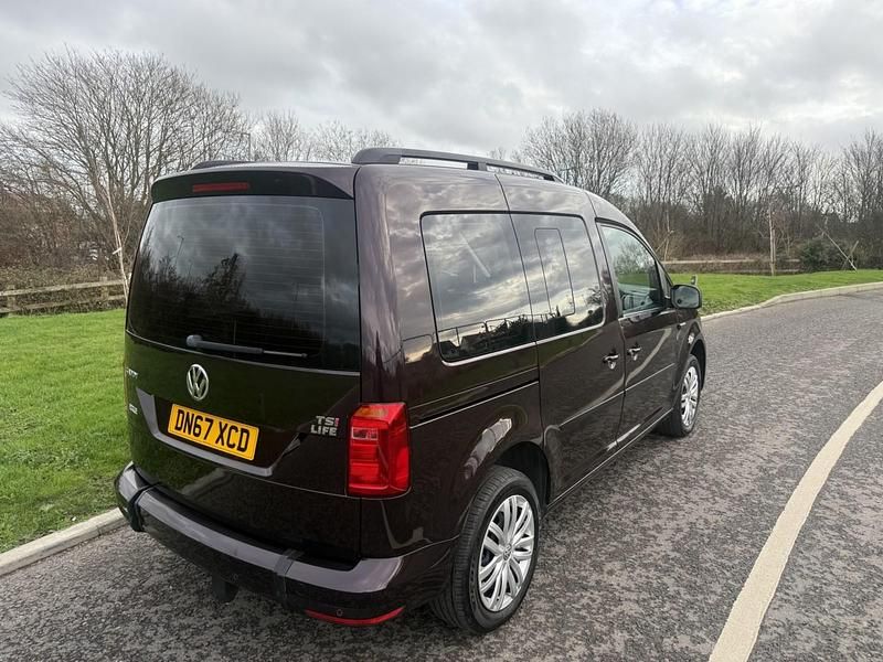 Usado VW Caddy Life 2018 Roxo Monovolume