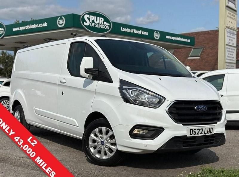 White Used 2022 Ford Transit Custom Limited Van | £17,995 (Fair price) - Image 1/4