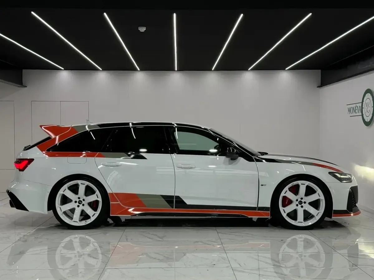 Used Audi RS6 Performance 630 HP (463 kW) 2025 White Estate
