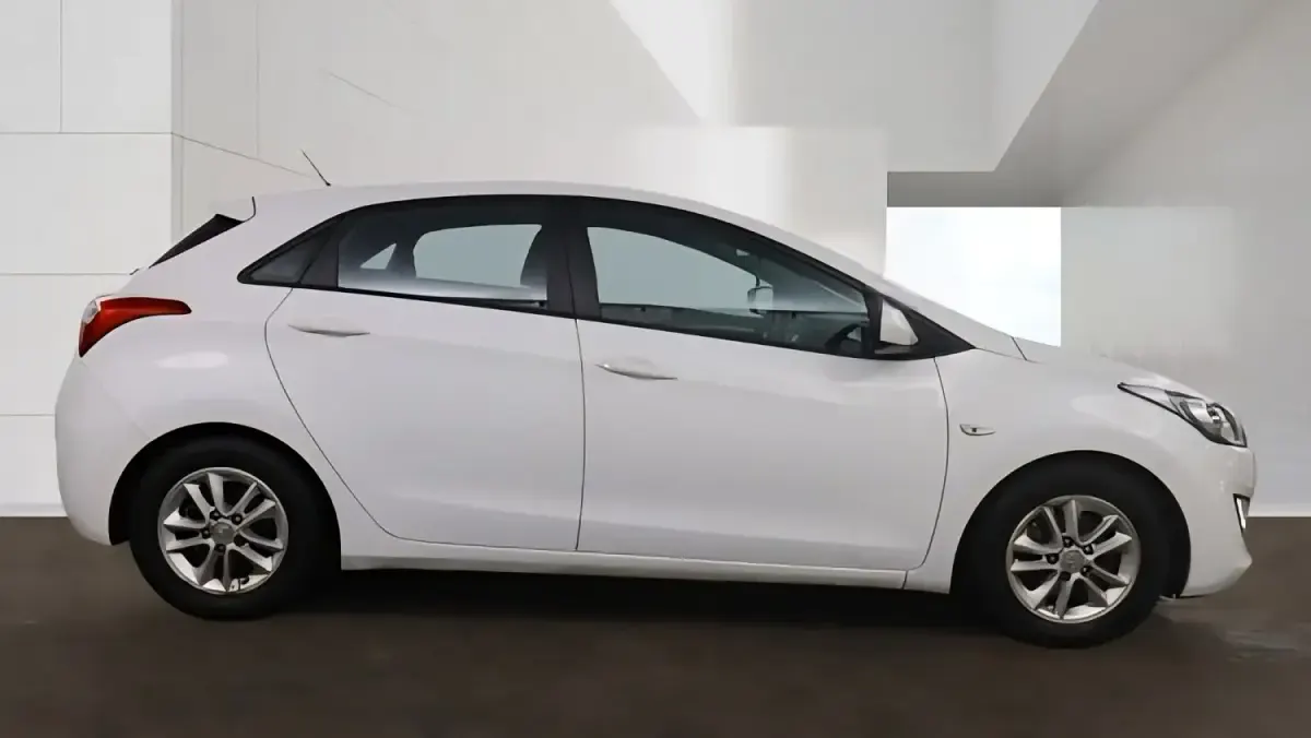Used Hyundai i30 Active 2013 White Hatchback