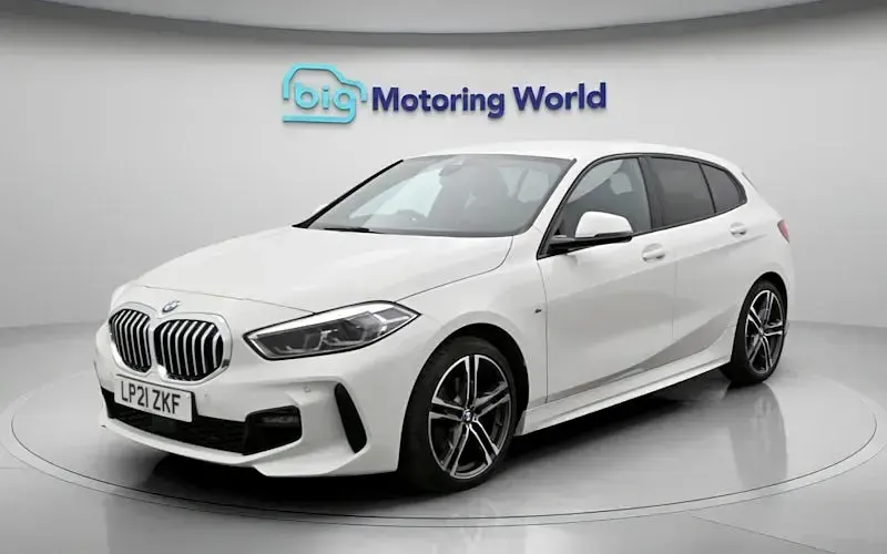 Used BMW 118 M Sport 136 HP (100 kW) 2021 White Hatchback