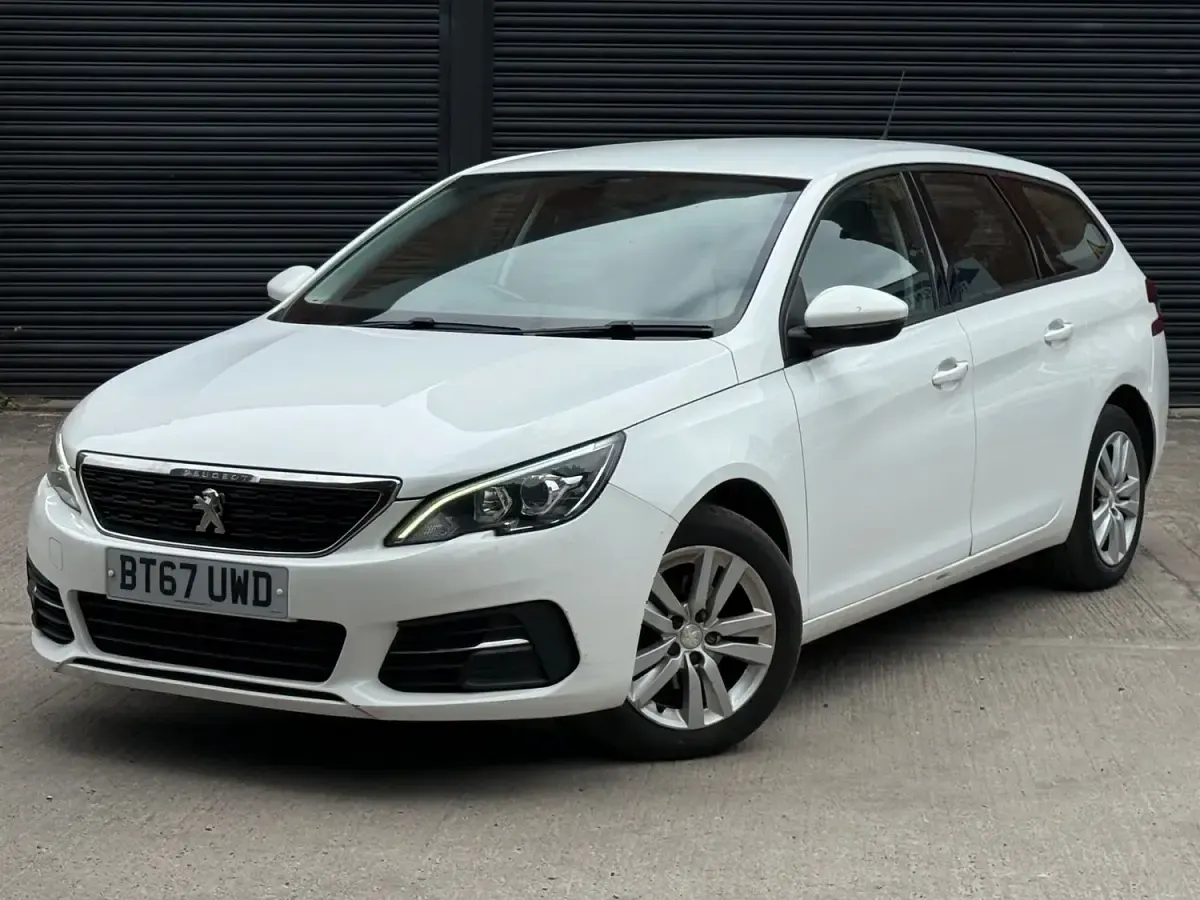 Used Peugeot 308 Active 2018 White Estate