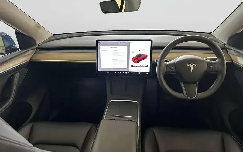 Used Tesla Model Y Long Range AWD 286 kW (389 HP) 2025 SUV