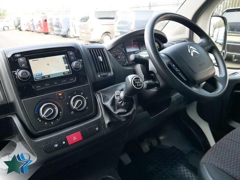 Used Citroën Relay 140 HP (102 kW) 2021 White Van