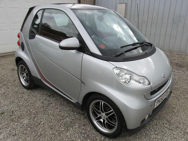 Silver Used 2010 Smart ForTwo Coupé Pure Coupe | £3,290 (Fair price) - Image 1/4