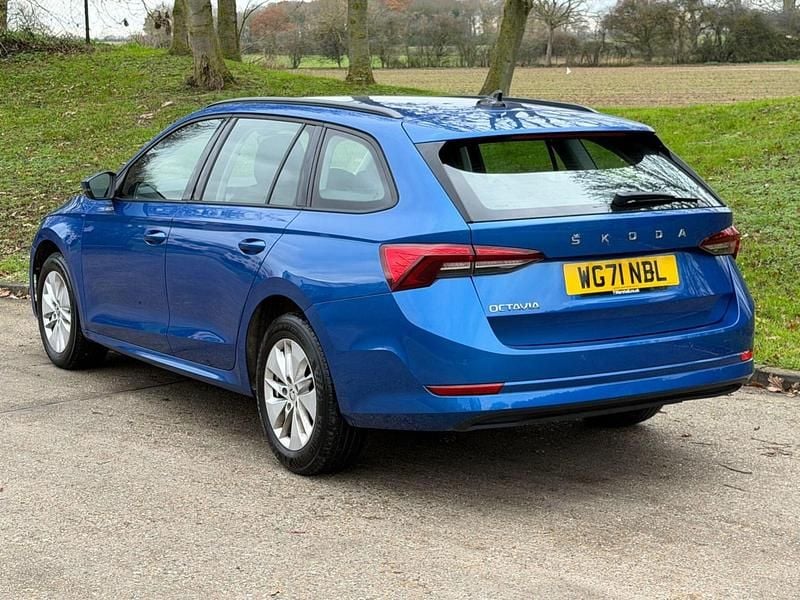 Used Skoda Octavia SE 2022 Blue Estate