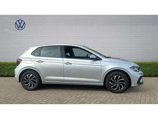 Used VW Polo Life 95 HP (69 kW) 2023 Silver Hatchback