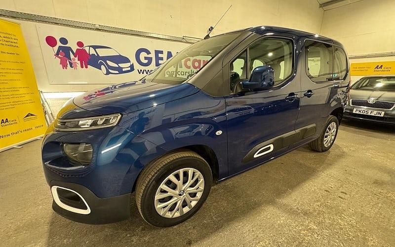 Used 2023 Citroën Berlingo Feel MPV | £13,995 (Good price) - Image 1/4
