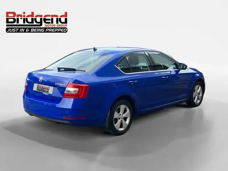 Used Skoda Octavia SE Technology 2019 Blue Hatchback