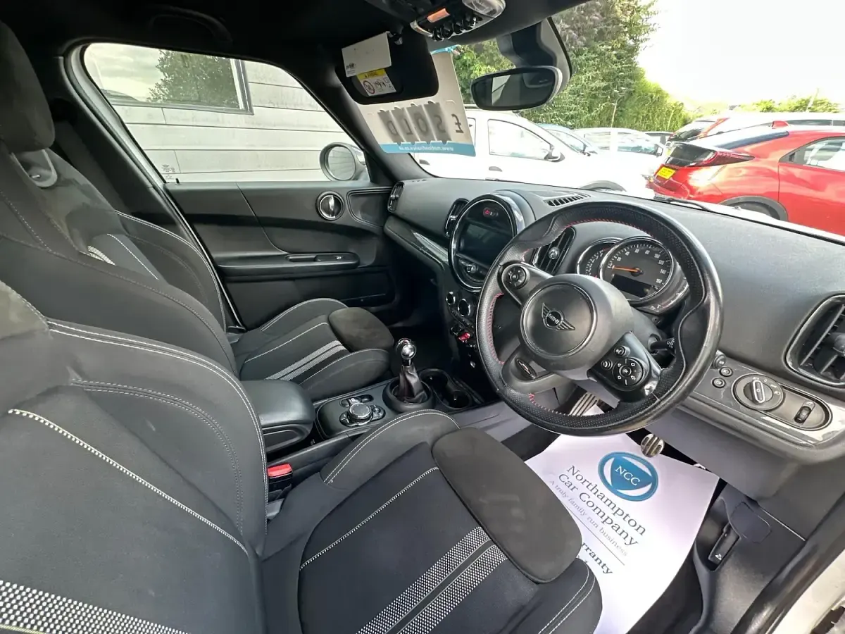 Used Mini Cooper Sport 2019 White Hatchback