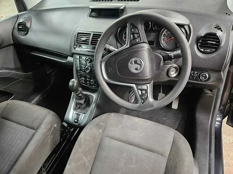 Używany Vauxhall Meriva Excite 100 KM (73 kW) 2012 Czarny Minivan