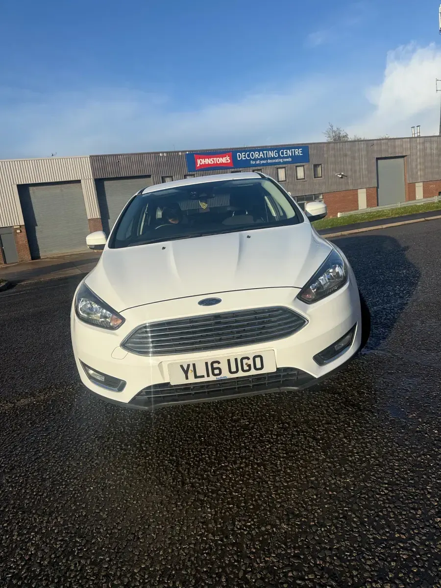 Used Ford Focus Titanium 98 HP (72 kW) 2016 White Hatchback