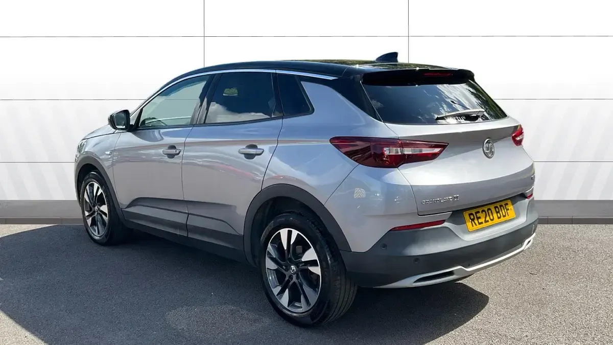 Used Vauxhall Grandland X SRi 131 HP (96 kW) 2020 Grey SUV