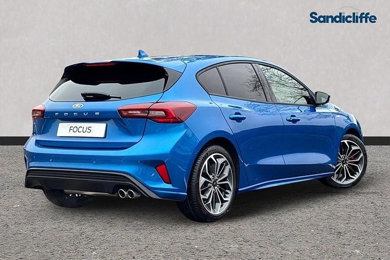 Novo Ford Focus ST-Line X 155 HP (114 kW) 2025 Azul Citadino